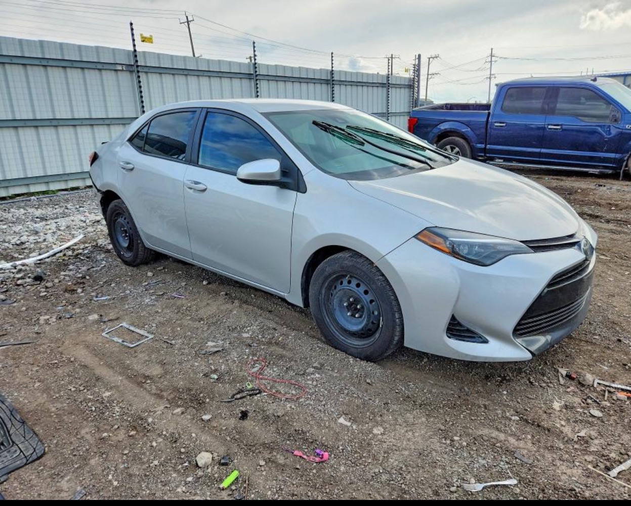 Toyota Corolla LE 2018 — صورة 2
