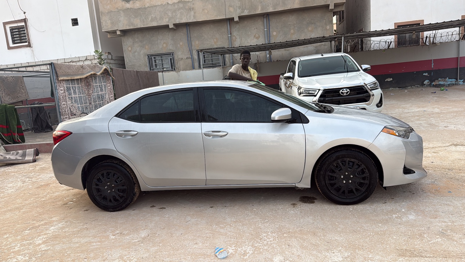 Toyota Corolla LE 2019 — صورة 5